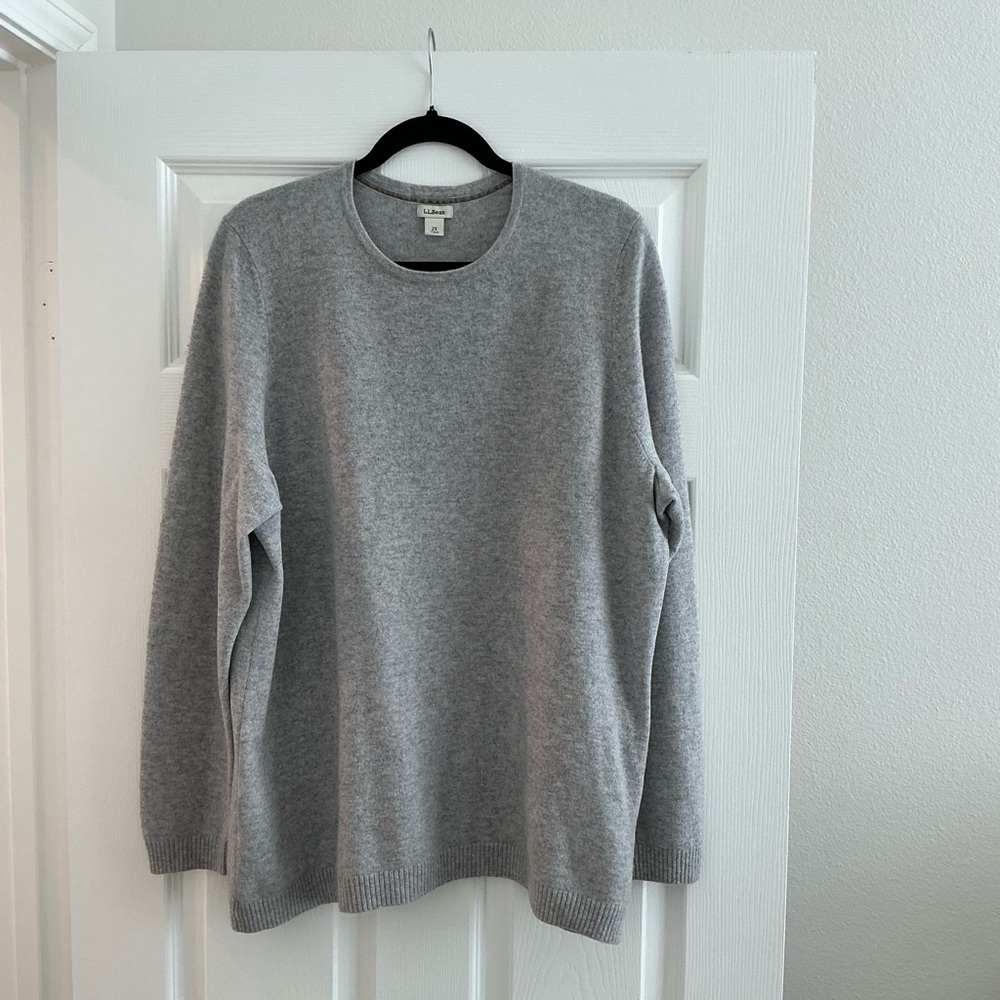 Women’s cashmere sweater